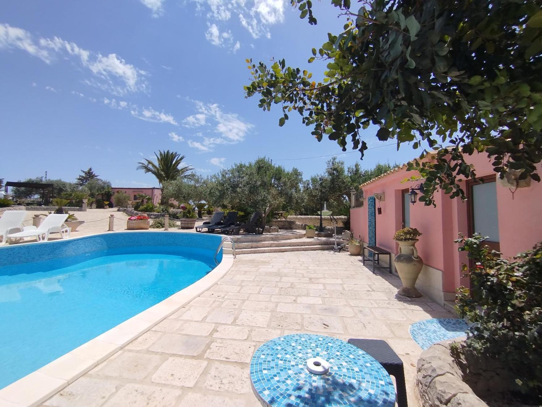 Dependance In Villa Con Piscina Ragusa Zewnętrze zdjęcie